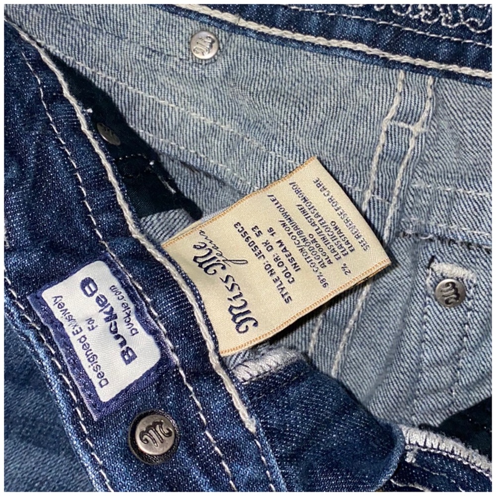 Cross Cropped - Picture 6 of 6